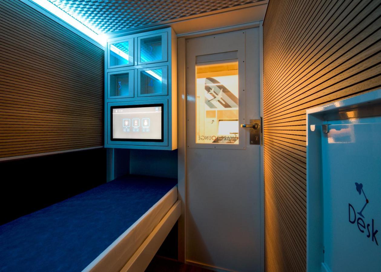 Resting Pods - Zzzleepandgo Wien Airport Швехат Екстер'єр фото