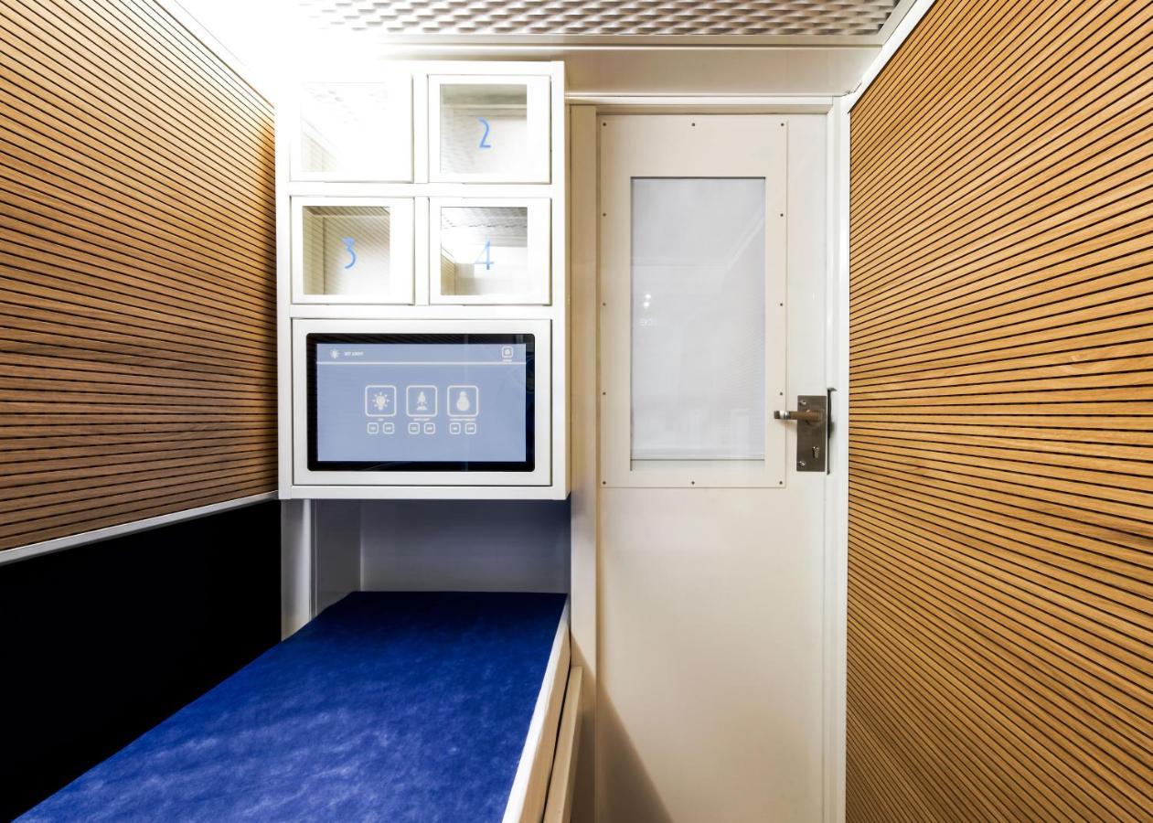 Resting Pods - Zzzleepandgo Wien Airport Швехат Екстер'єр фото