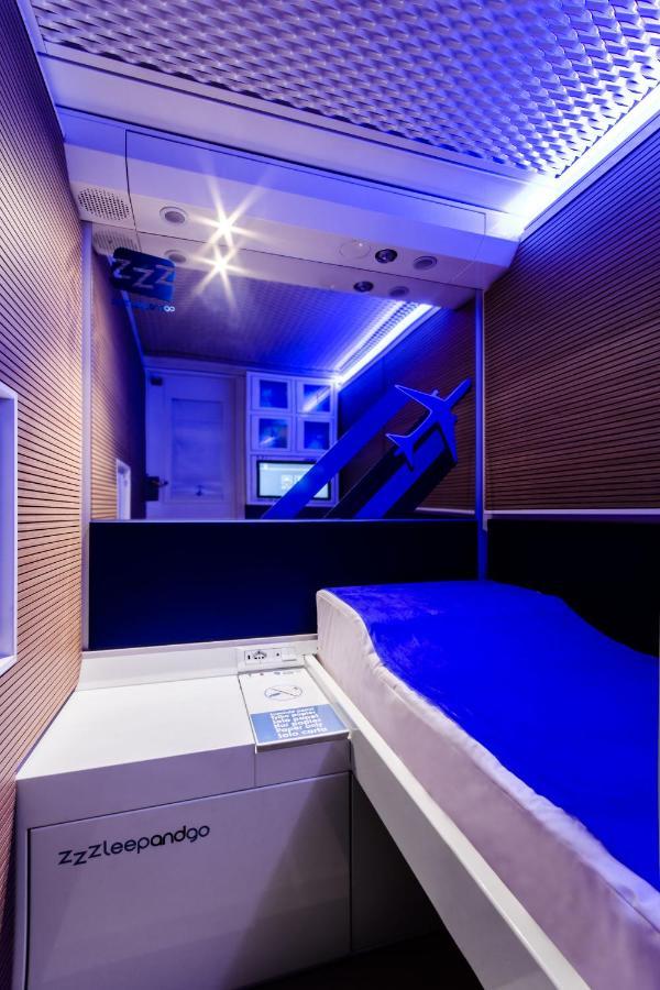 Resting Pods - Zzzleepandgo Wien Airport Швехат Екстер'єр фото